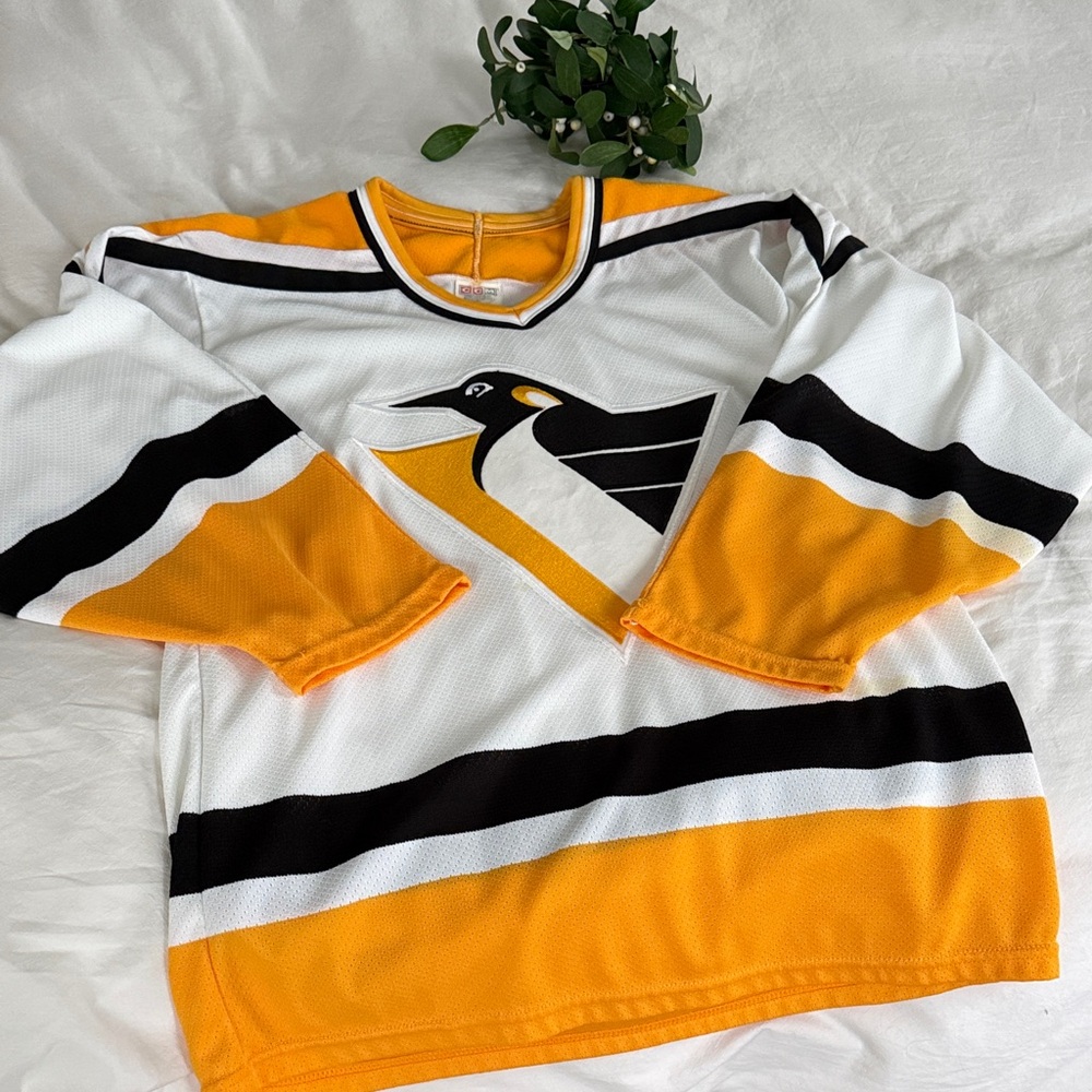Vintage Men’s Pittsburgh Penguin’s Robo Pen Jersey